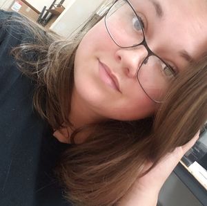 Meet your Posher, Caryn